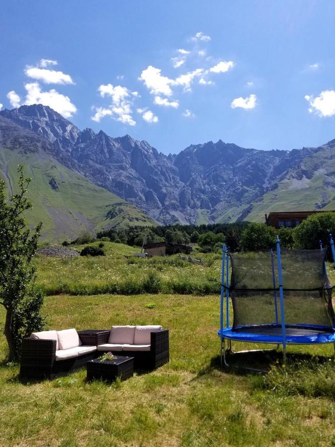 Milla Hotell Kazbegi Eksteriør bilde